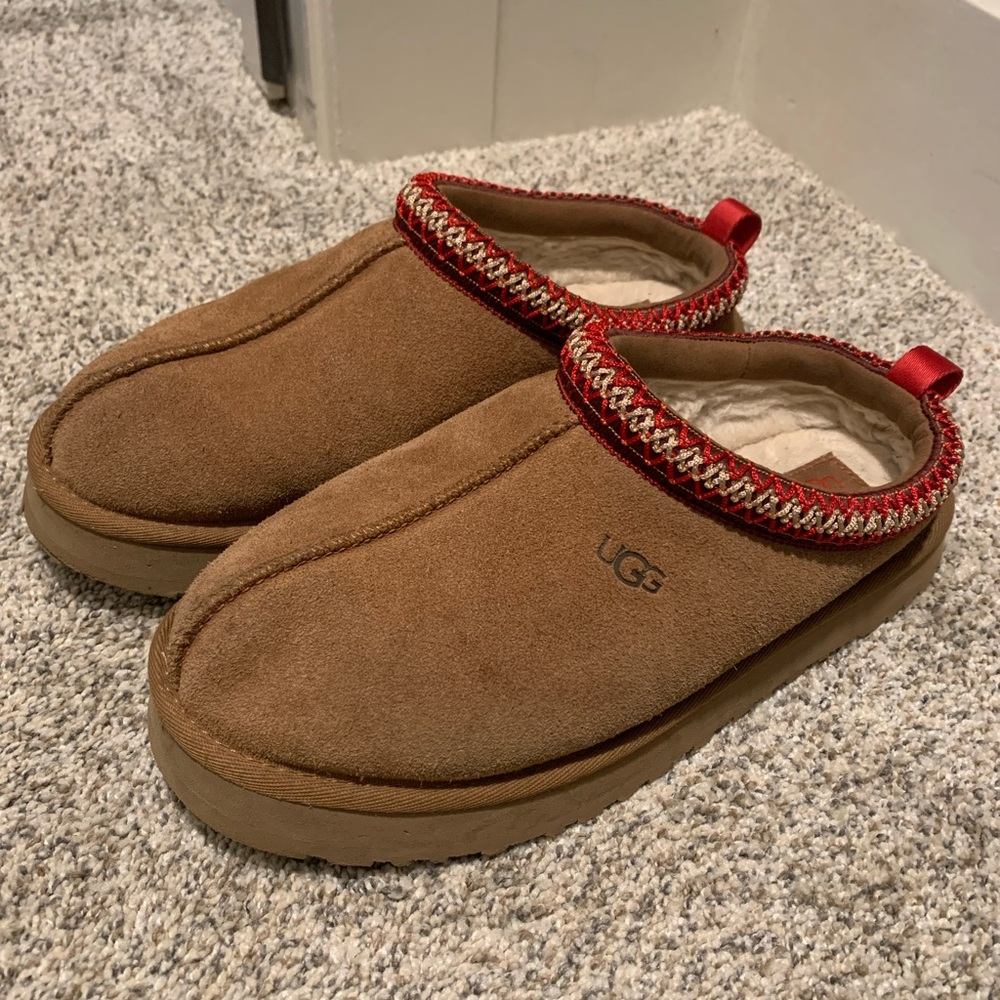 UGG Tan Suede Slippers with Red Accent